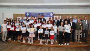 DENİZİ ANLATAN ÖĞRENCİLER DTO ALİAĞA'DAN ÖDÜLLERİNİ ALDI