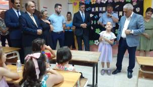 KARNELER DAĞITILDI,OKULLAR KAPANDI