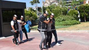 ALİAĞA GÜMRÜĞÜNDE RÜŞVET OPERASYONU!