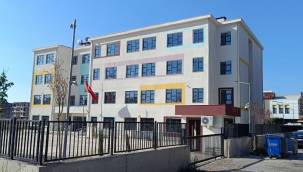 ALİAĞA'DA EĞİTİM YAP BOZ TAHTASINA DÖNDÜ