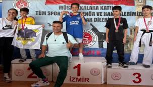 ALİAĞALI KARATECİLER 11 MADALYA BİRDEN KAZANDI