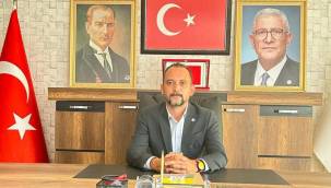 İYİ PARTİ ALİAĞA İLÇE BAŞKANI HANCI, PAZAR YERİNDEKİ MERDİVENLERE TEPKİ GÖSTERDİ