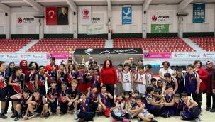 KÜÇÜK BASKETÇİLERİN TURNUVASI SONA ERDİ