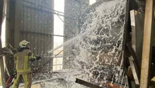 ALİAĞA'DAKİ FABRİKADA PATLAMA: 1 ÖLÜ 4 YARALI