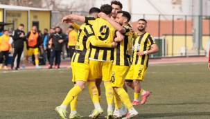 ALİAĞASPOR FK 3 PUANI KAPTI