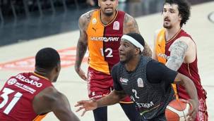 ALİAĞA PETKİMSPOR, G.SARAY DEPLASMANINDAN GALİBİYET İLE DÖNÜYOR