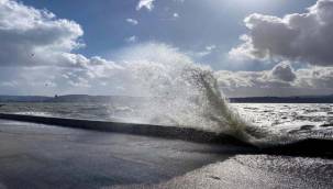 EGE DENİZİ'NDE FIRTINA BEKLENİYOR