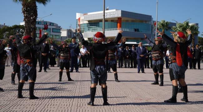 ALİAĞA'NIN KURTULUŞ GÜNÜ TÖREN İLE KUTLANDI