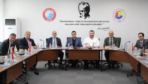 SANAYİ VE TEKNOLOJİ BAKAN YARDIMCISI ORUÇ BABA İNAN, ALİAĞA'DA YATIRIMCILARLA BİR ARAYA GELDİ