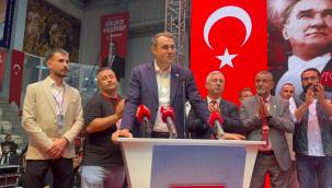 CHP İL KONGRESİNDE ALİAĞA'DAN ALİ SERÇE,BARIŞ EROĞLU VE ONUR DENİZ LİSTEDE YER ALDI