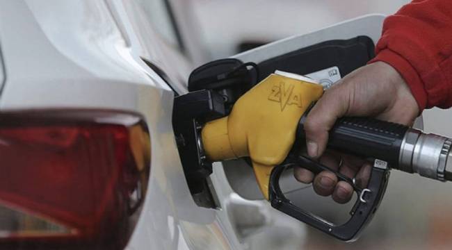 BENZİNE GECEYARISI ZAM GELDİ