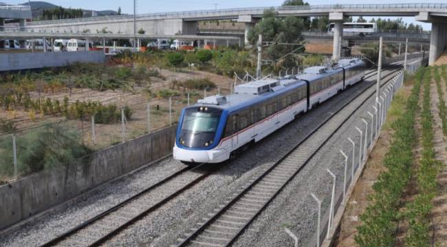 İZBAN'DA ZAMLI TARİFEYE GEÇİLDİ