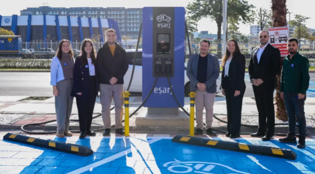ALİAĞA'DA ELEKTRİKLİ ARAÇ ŞARJ İSTASYONU AÇILDI