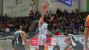 ALİAĞA PETKİMSPOR SON SANİYEDE BEŞİKTAŞ'A YENİK DÜŞTÜ