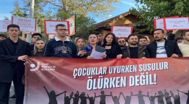 MESEM'LERDEKİ ÇOCUK ÖLÜMLERİNE BİR TEPKİ DE İZMİRLİ GENÇLERDEN GELDİ