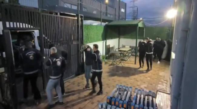 İZMİR'DE FUHUŞ OPERASYONU