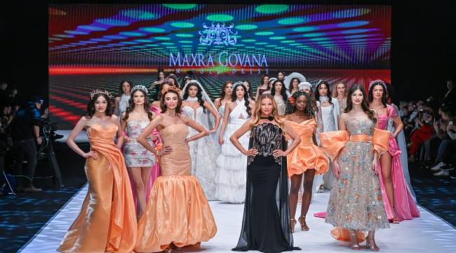 İZMİR'DE GELİNLİK FUARI GÖRÜCÜYE ÇIKTI