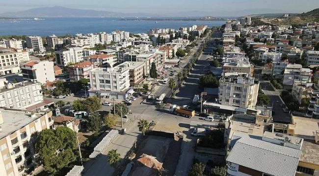 ALİAĞA CADDELERİNDE ÜCRETLİ PARK SİSTEMİ BAŞLIYOR