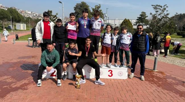 ATATÜRK ORTAOKULU ÖĞRENCİLERİ ORYANTRİNG'DE İZMİR'E DAMGA VURDU