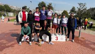 ATATÜRK ORTAOKULU ÖĞRENCİLERİ ORYANTRİNG'DE İZMİR'E DAMGA VURDU