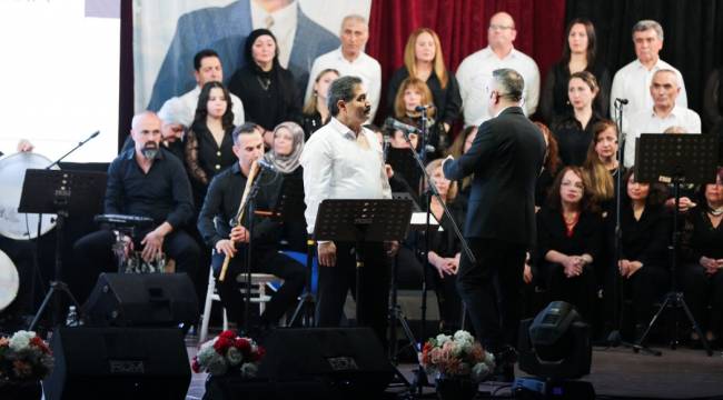 ALİAĞA'DA AŞIK VEYSEL TÜRKÜLERİ YANKILANDI