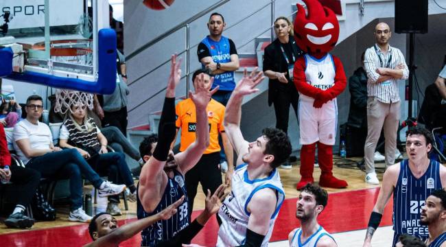 PETKİMSPOR'UN GÜCÜ EFES'E YETMEDİ