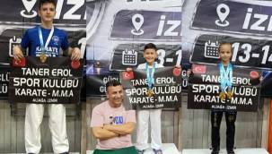 ALİAĞALI MİNİK KARATECİLER TÜM MADALYALARI TOPLADI