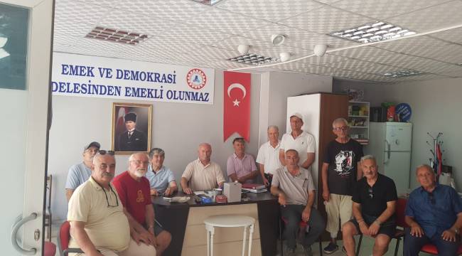 EMEKLİLER "NATO ZİRVELERİNE, SAVAŞA VE SERMAYEYE BÜTÇE VAR AMA BİZE YOK "