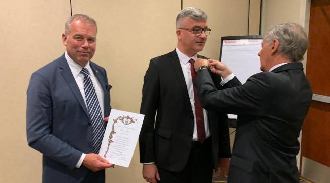 SOCAR KALİTE MÜDÜRÜ DR. ÖMER ÖZKAN IAQ ÜYELİĞİNE KABUL EDİLEN İLK TÜRK YÖNETİCİ OLDU